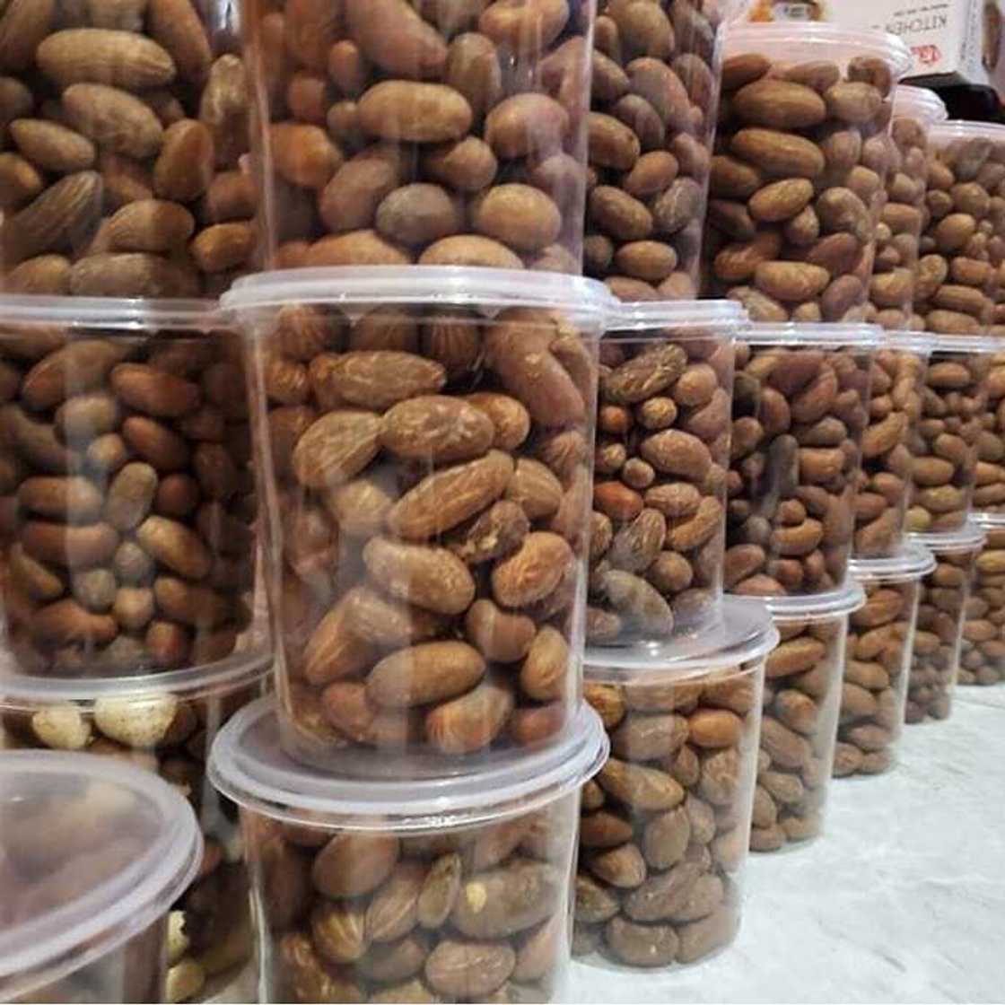 Bitter Kola Nuts (Garcinia kola)